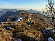 47 Scendo sul sent. 596 per passare al Pizzo Cerro